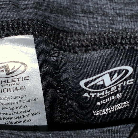 Women's Athletic Capris - Picture 2 of 3